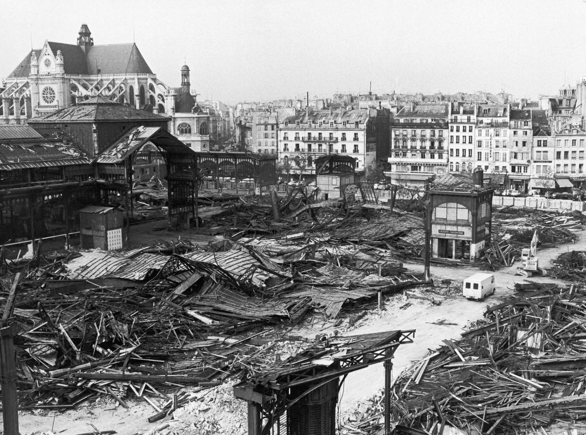 The Halles of Paris, Demolition of Pavillons Baltard, 1900