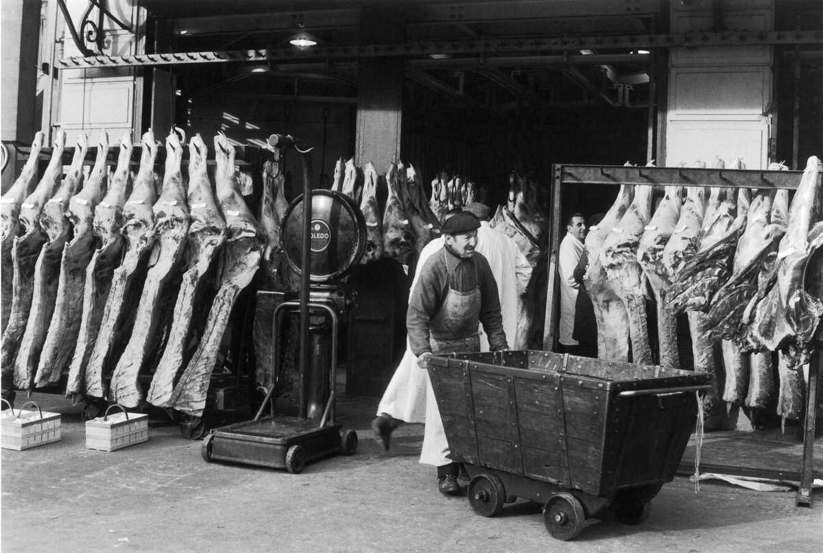 Knacker in the Halles District, 1947.