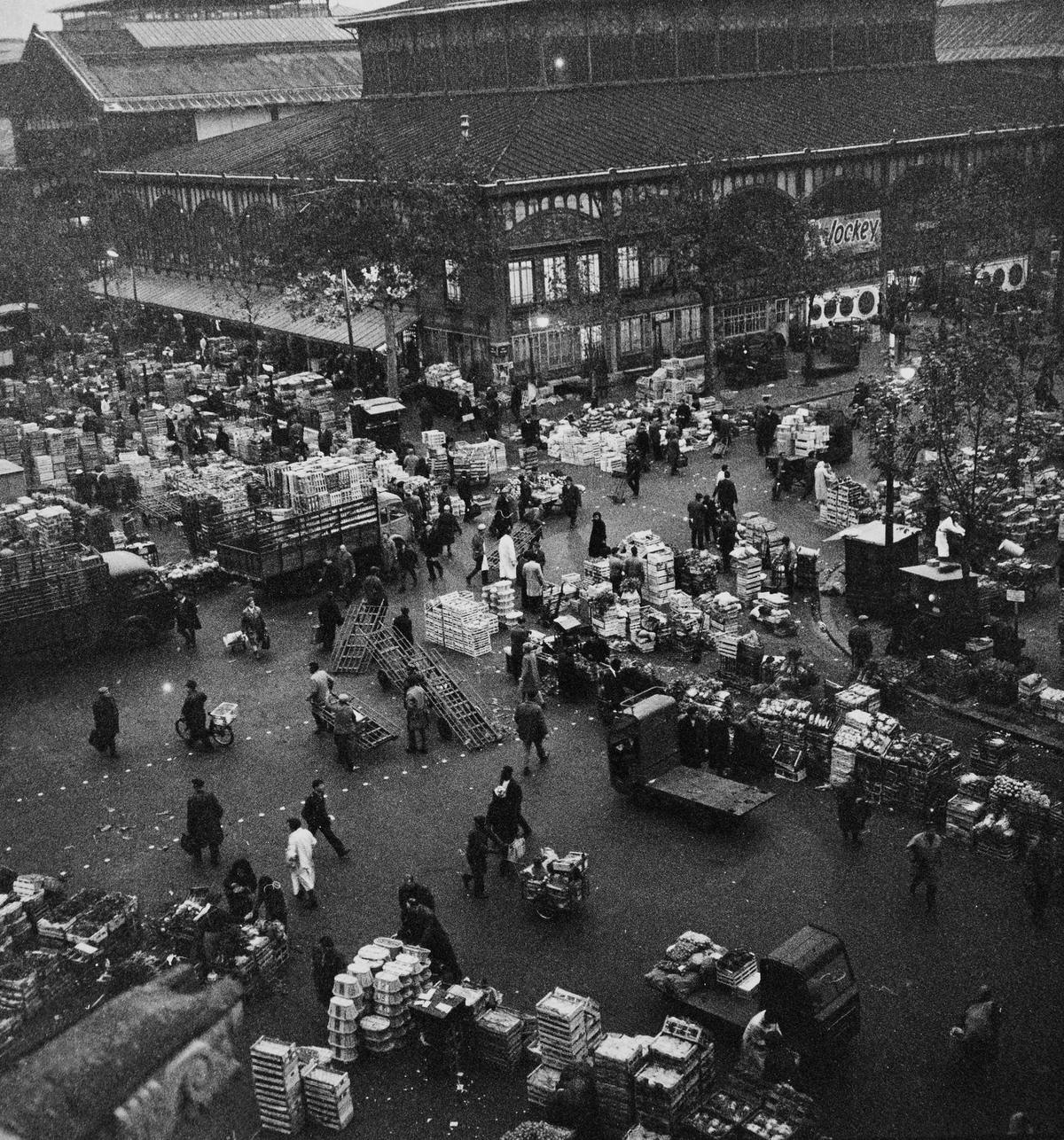 Animation on the Crossroad, Les Halles, 1960s