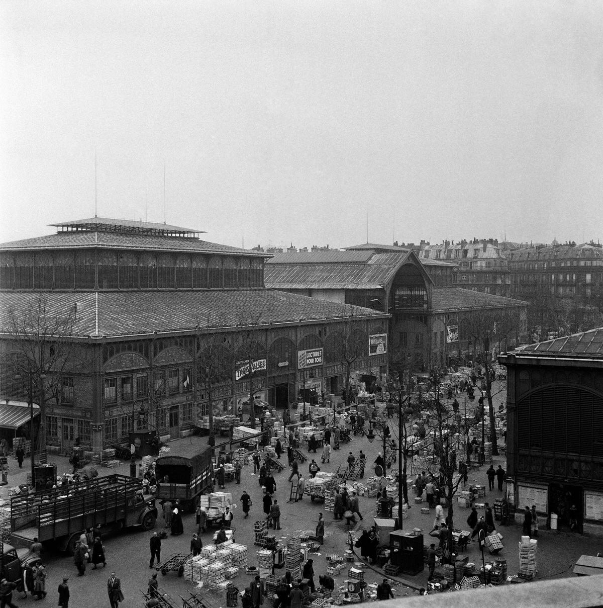 Les Halles in Paris, on February 22, 1962.