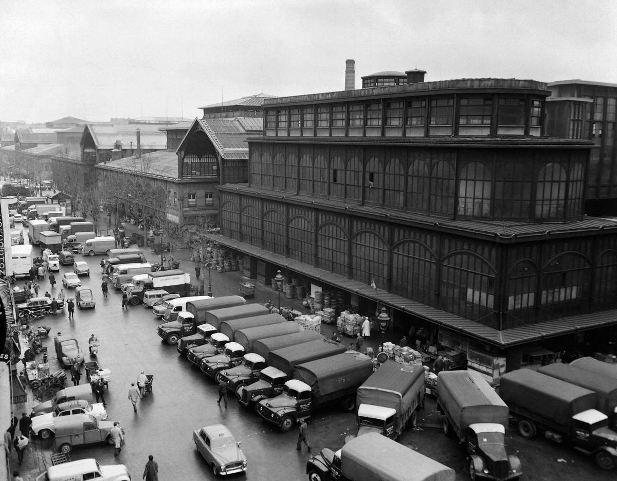 Les Halles in Paris, France, on February 22, 1962.