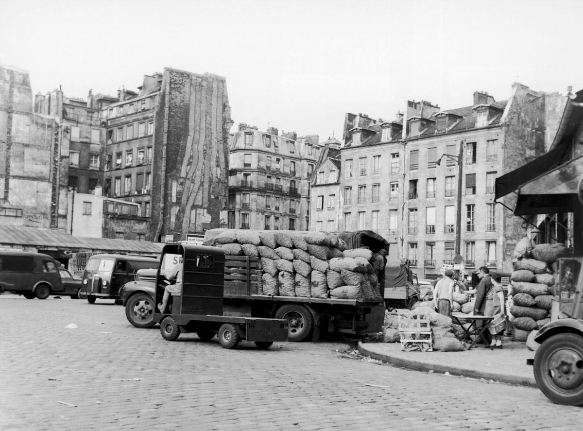 Beaubourg, space where fallow has implemented the Centre Georges Pompidou, Les Halles, Paris, 1900