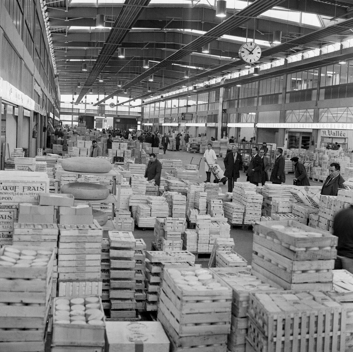 View of the interior of the BOF (Butter, Eggs, Cheese) pavilion in the Rungis halls, 1969