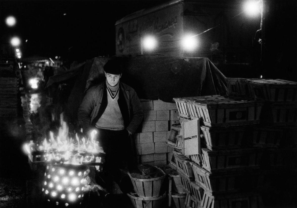 A brazier on the last morning of the wholesale market of Les Halles before its dismantlement, on March, 1969