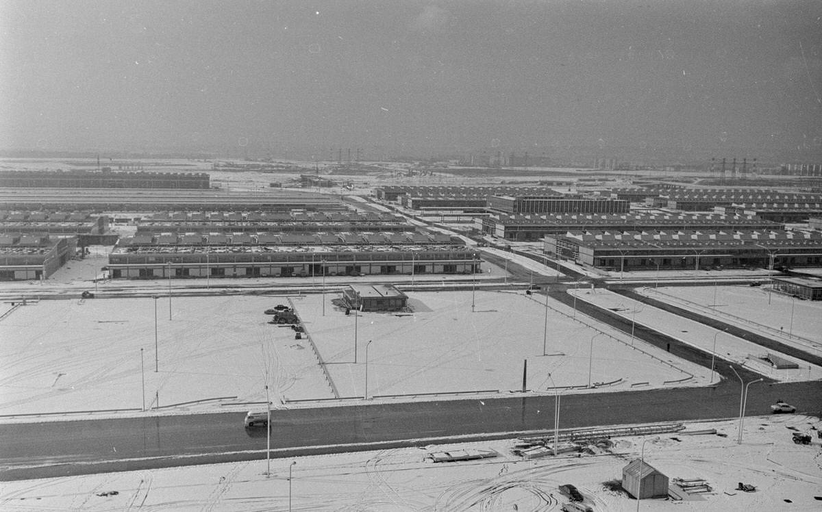 The warehouses of the new Rungis halls, 1969