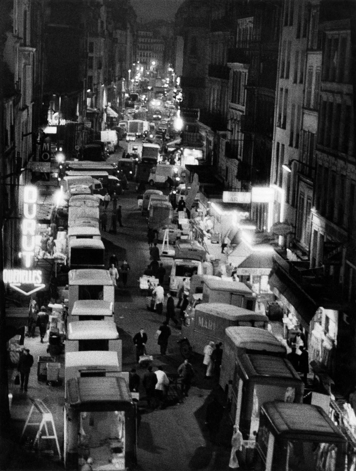 The trucks at night Rue Montmartre in the district of Les Halles, 1969
