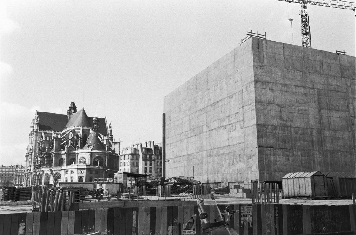 Halls Under Construction, Les Halles, Paris, 1900