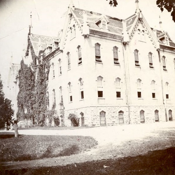 Pio Nono College, 1898