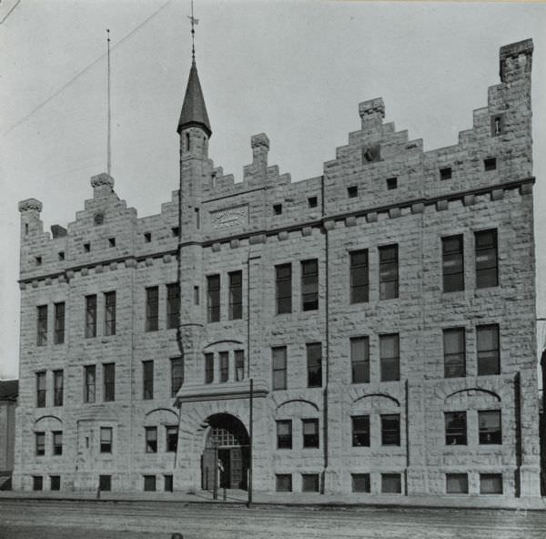 Light Horse Squadron Armory, 1899