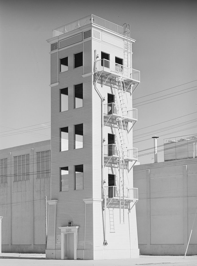 Tower where firemen practice, Phoenix, Arizona, 1940