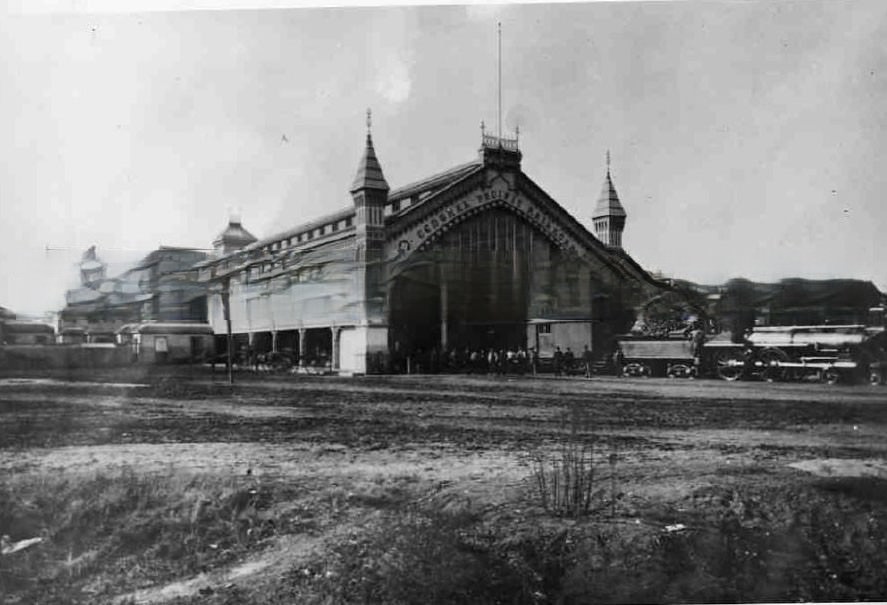 Central Pacific passenger depot in Sacramento, 1882