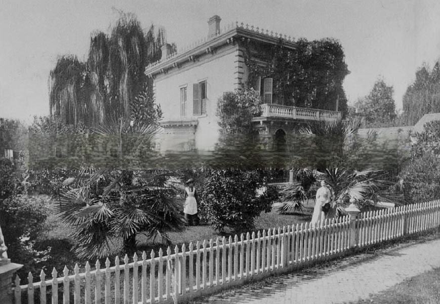 The William F. Knox family home at 916 G Street in 1889.