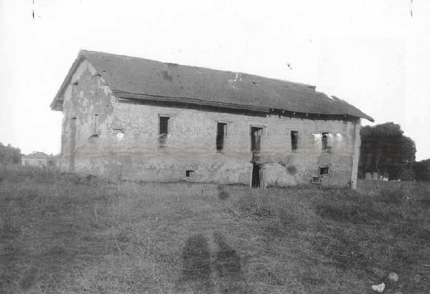 Central building of Sutter's Fort prior to rebuilding, 1889