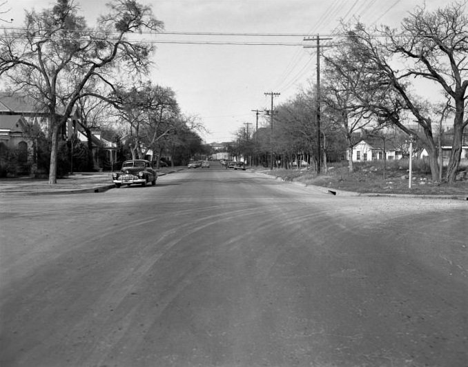 Looking north up San Antonio Street from the intersection at 16th Street, 1951