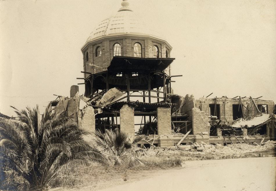 Stanford Campus after 1906 earthquake.