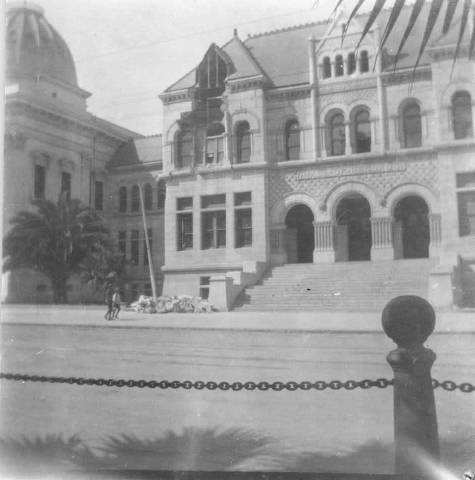 Earthquake damaged Hall of Records, 1906