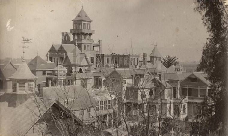 Winchester House before earthquake, 1900s