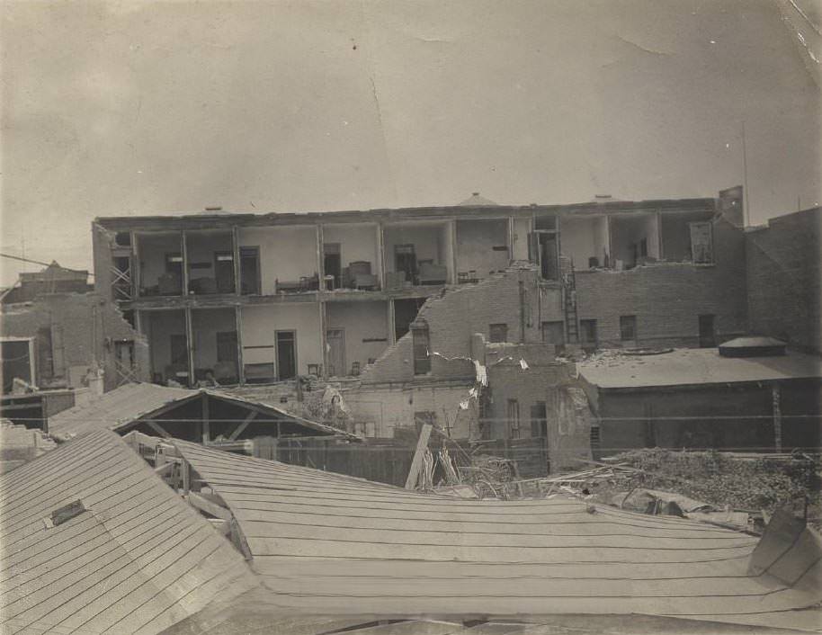 Hotel in San Jose, after the 1906 earthquake.