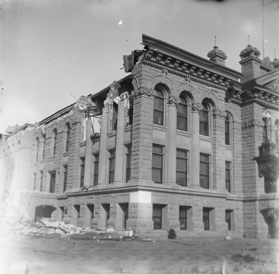 Earthquake damage to buildings, 1906
