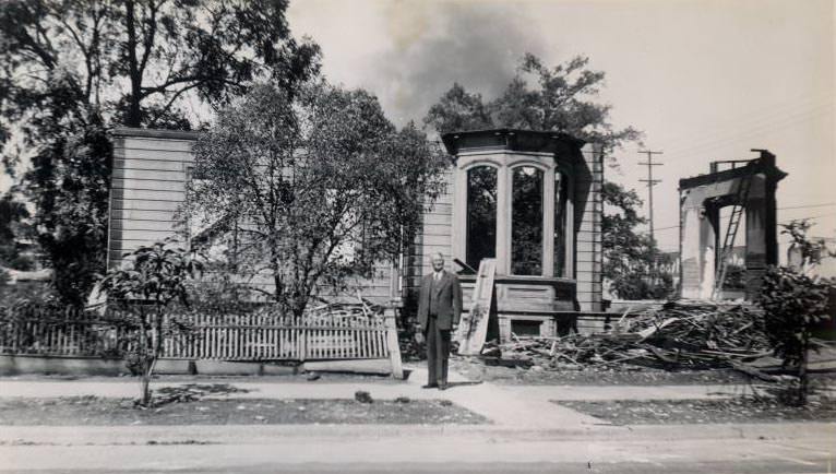 Residence of William L. Manly after earthquake, 1906