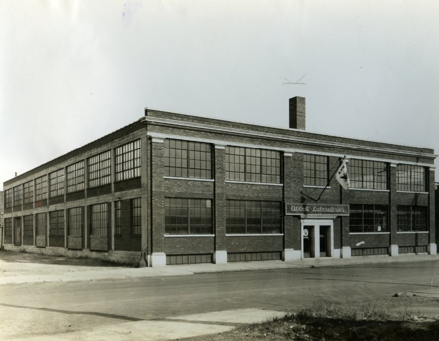 Two-story building at 4455 Duncan avenue, 1933