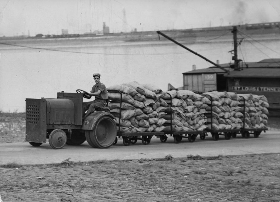 The Tractor Replaces the Old Stevedores, 1937