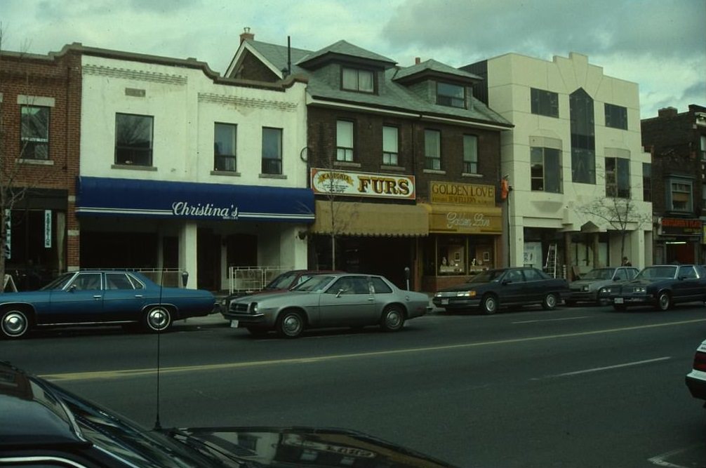 492 – 500a Danforth Avenue, 1982