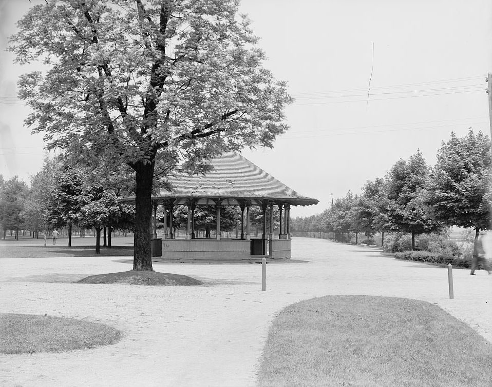 Riverside Drive, Riverside Park, Toledo, Ohio, 1902