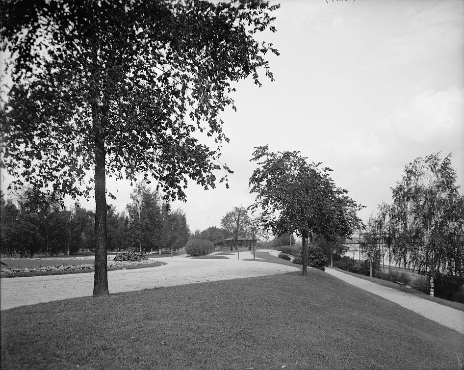 Riverside Park, Toledo, Ohio, 1909