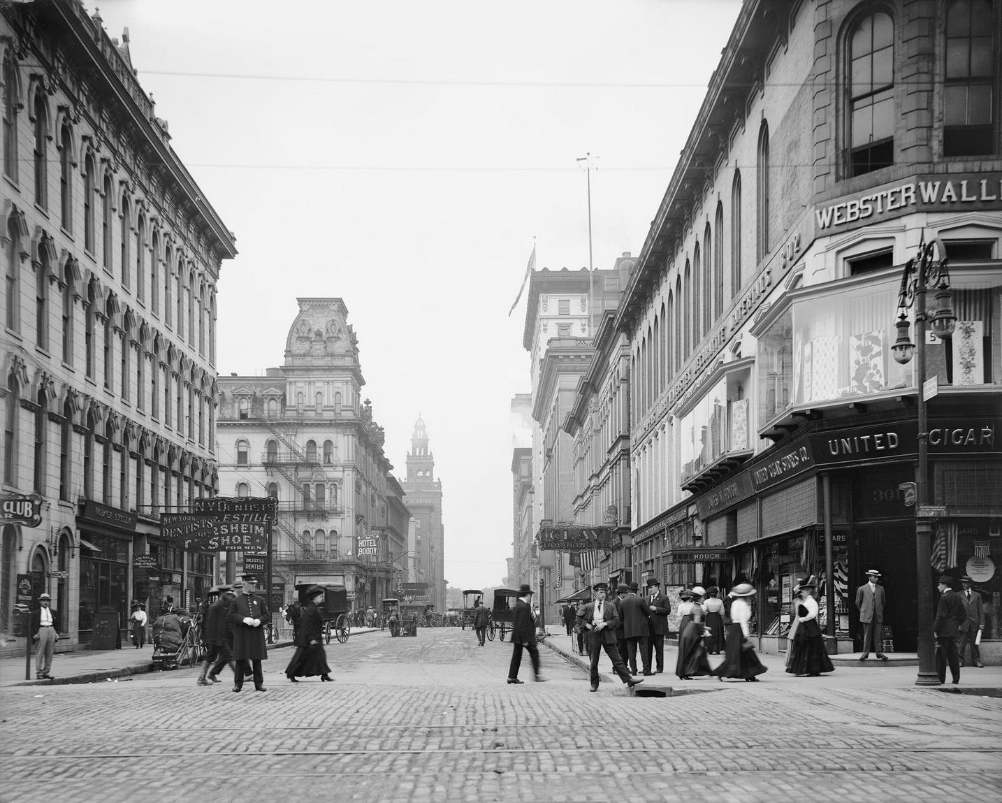 Street Scene, Madison Avenue from Summit Street, Toledo, Ohio, 1905