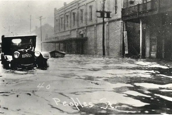 This image was shot as the storm surge began to push into Peoples Street between Mesquite and Chaparral streets during the 1919 hurricane.