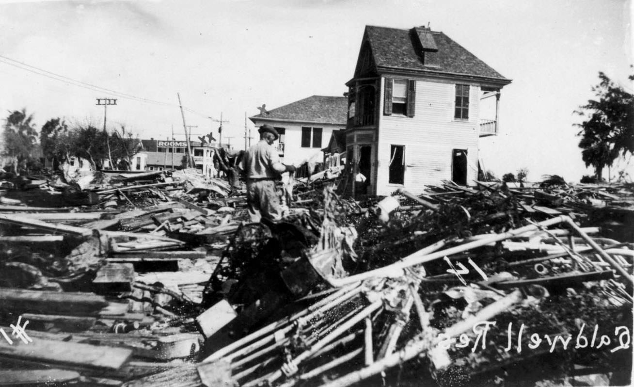 Homes, hotels and debris in Corpus Christi after the 1919 hurricane.