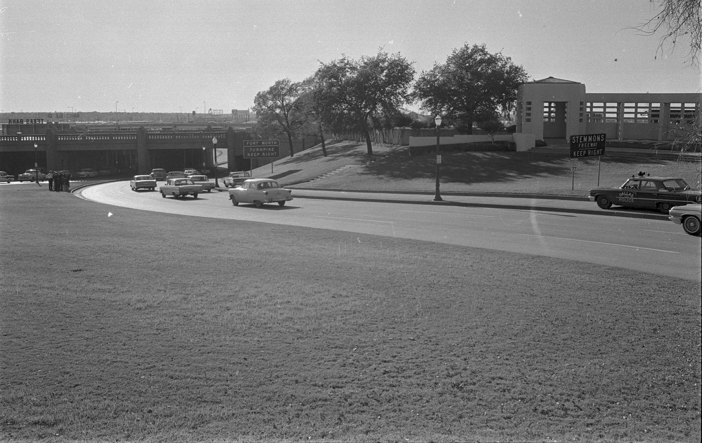 "Grassy Knoll" near Dealey Plaza, Dallas, Texas following President John F. Kennedy's assassination, 1963
