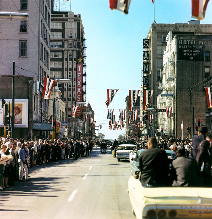 Dallas streets were lined up with fans anxious to catch a glimpse of the President and First Lady.