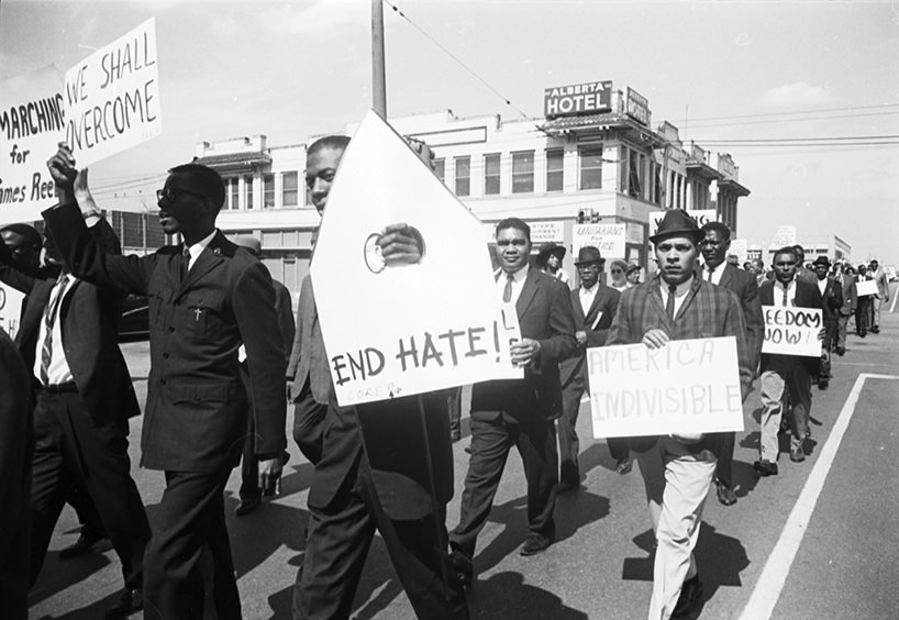 Civil rights march in Dallas outside Dallas Morning News building, 1965