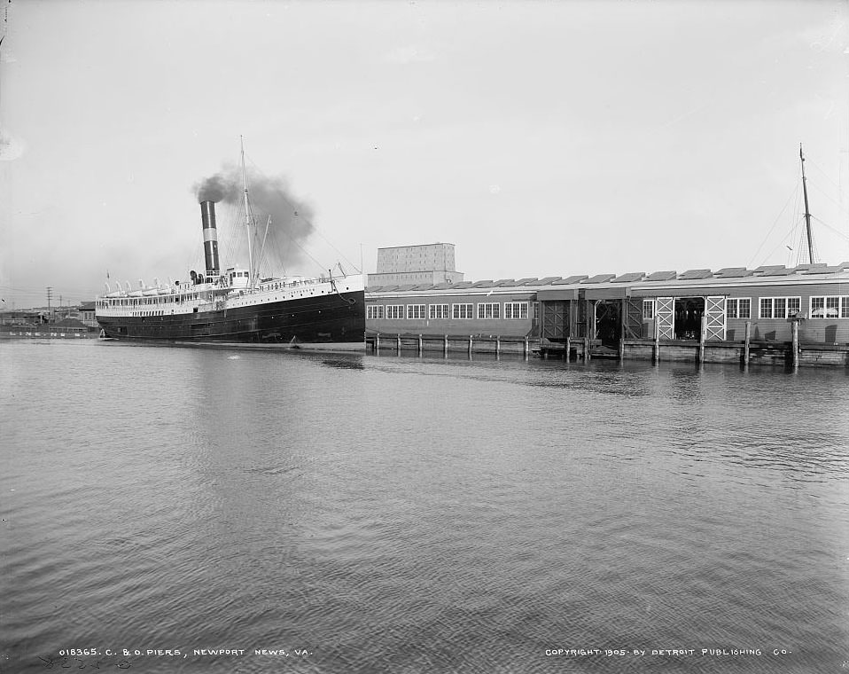 C. & O. piers, Newport News, 1905