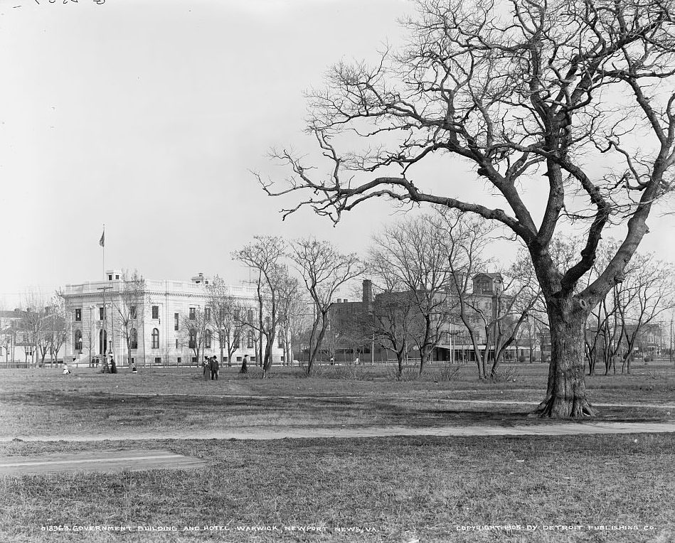 Government building and Hotel Warwick, Newport News, 1905