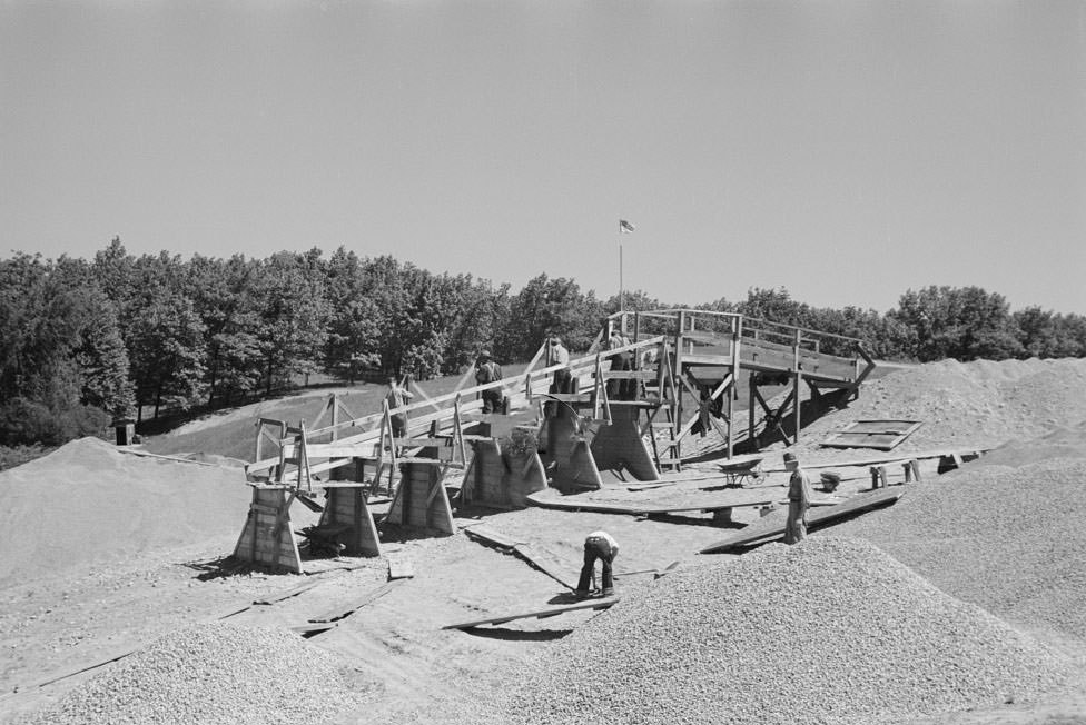 Workers on Newport News Homesteads, Virginia, 1936