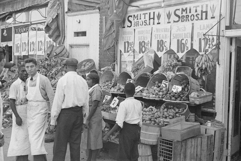 Market in the Negro section, Newport News, Virginia, 1936