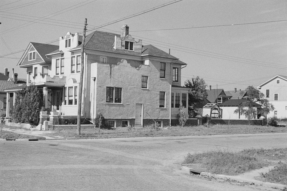 Attractive homes in a better district, Newport News, Virginia, 1936