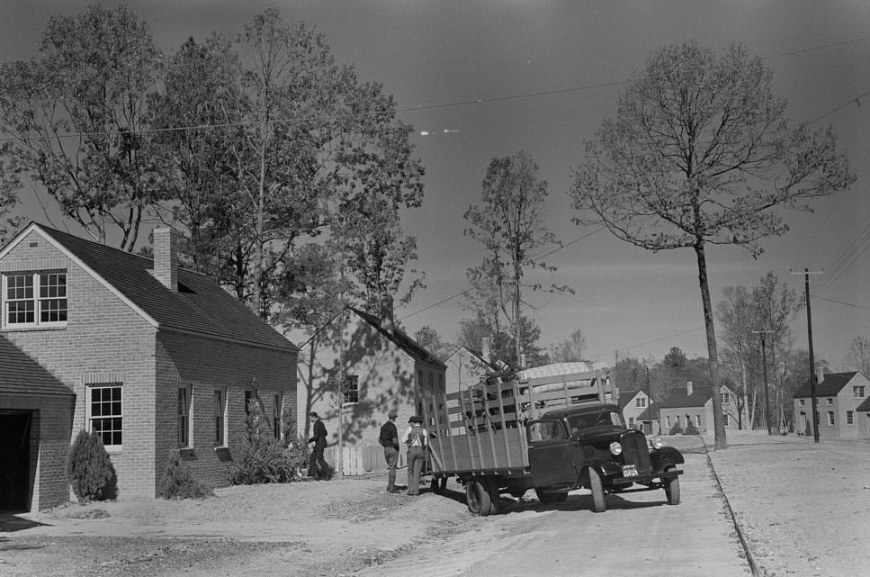 Newport News Homesteads, Virginia, 1937