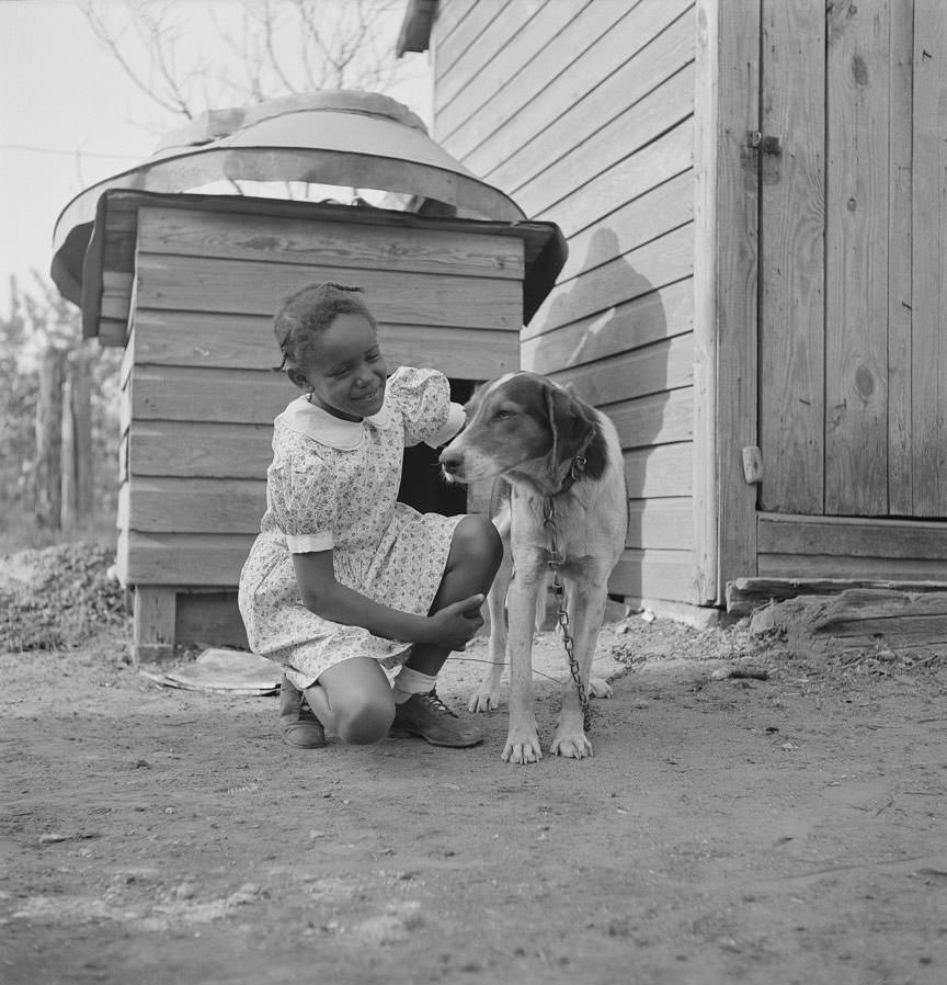 Shipyard worker's daughter, 1942