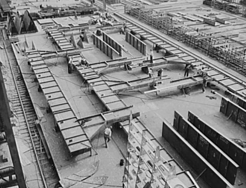 This is a structural section, where preliminary work is done before the sections for new naval vessels are brought by overhead carriers to the ways, 1941
