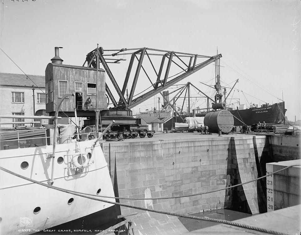 The Great crane, Norfolk Navy Yard, 1905