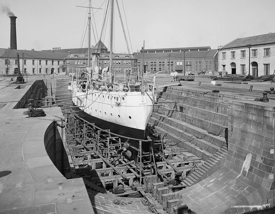 Stone dry dock, Norfolk Navy Yard, 1905.