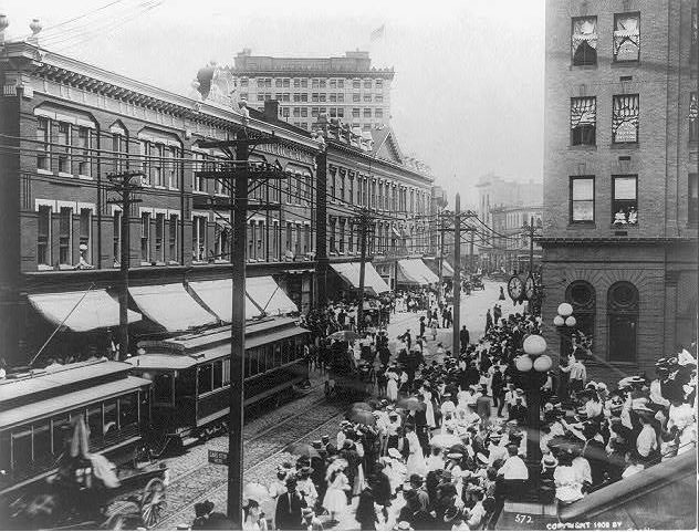 View of Main Street, Norfolk, 1906.