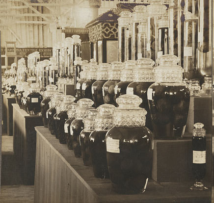 Interior of States Exhibit Palace, Jamestown Exposition, Norfolk, 1907