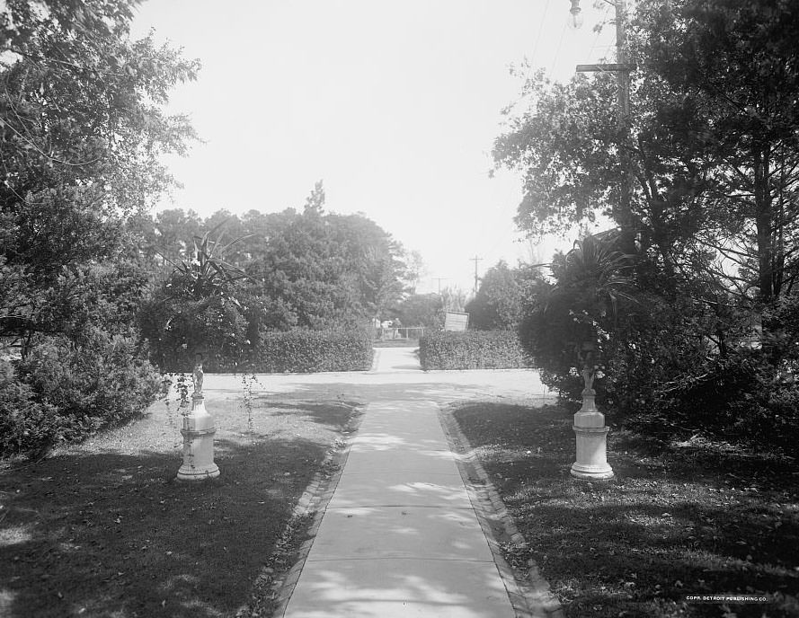 Lafayette Park, Norfolk, 1904