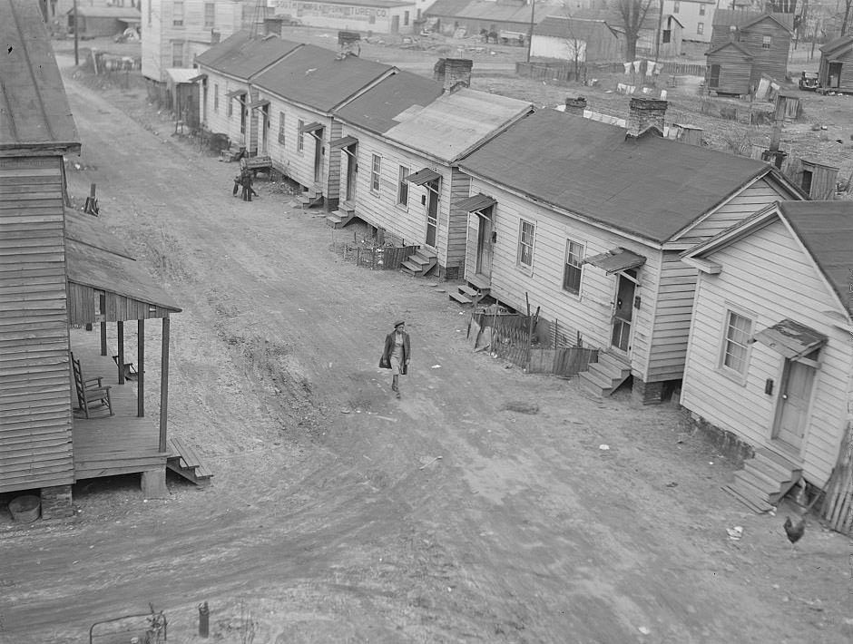 Untitled photo, possibly related to: Housing. Norfolk, Virginia, 1941