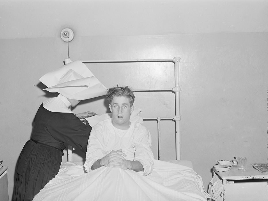 Boy from Maryland in charity ward, Saint Vincent's Hospital, Norfolk, 1941